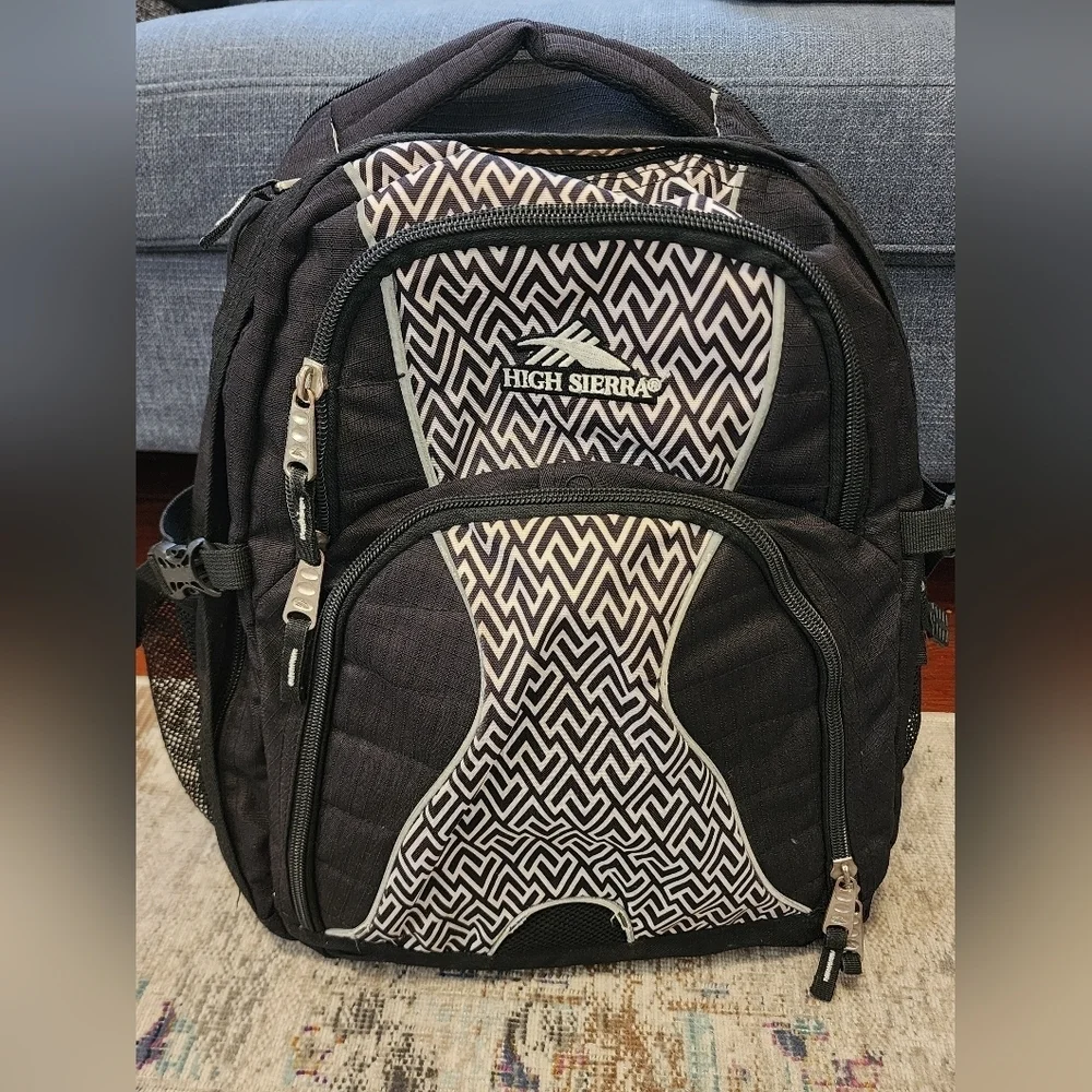 High Sierra Swerve Laptop Backpack Black White Geometric Size OS